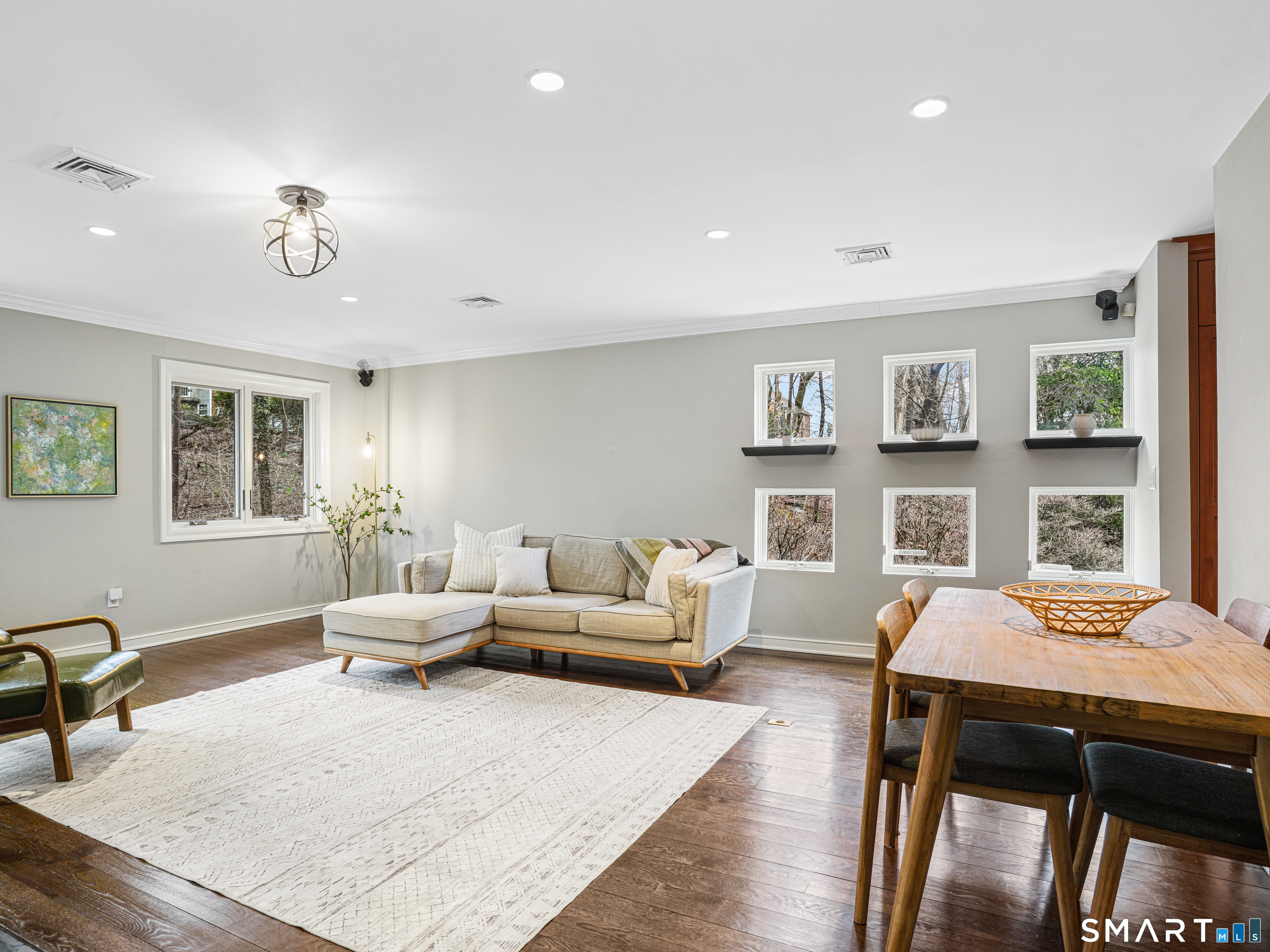 453 East Putnam Avenue 4B