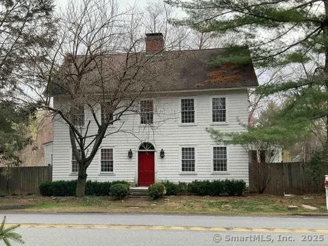 Belden Hill Road, Wilton, Connecticut - 4 Bedrooms  
3 Bathrooms  
9 Rooms - 