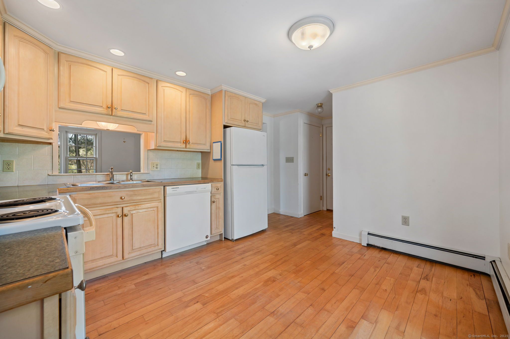 576 New London Road, Groton, Connecticut image 16