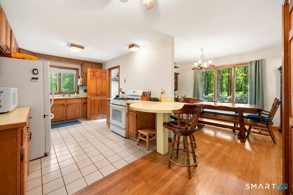 930 Spindle Hill Road and Bound Line Road