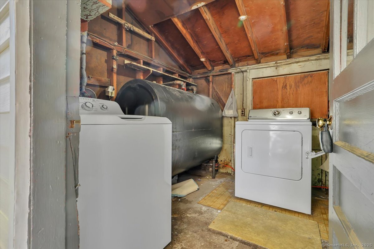 East Hartford, Connecticut 06118, United States, 4 Bedrooms Bedrooms, ,1 BathroomBathrooms,Residential,Active,166235