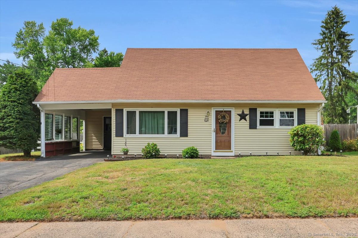 East Hartford, Connecticut 06118, United States, 4 Bedrooms Bedrooms, ,1 BathroomBathrooms,Residential,Active,166235