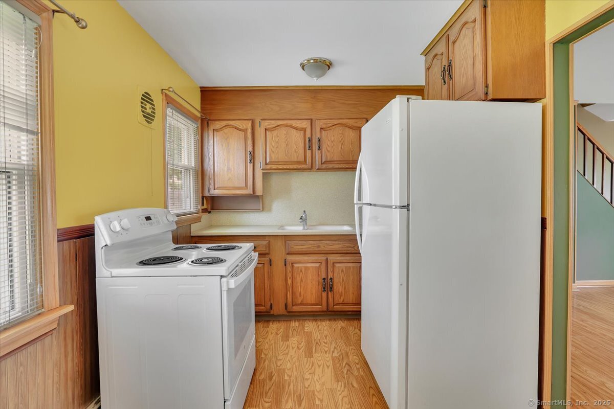 East Hartford, Connecticut 06118, United States, 4 Bedrooms Bedrooms, ,1 BathroomBathrooms,Residential,Active,166235