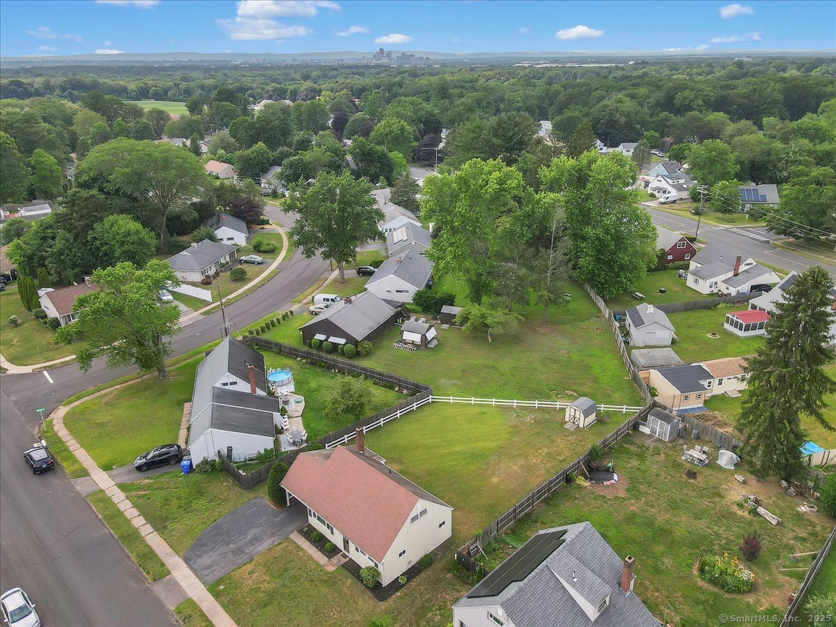 East Hartford, Connecticut 06118, United States, 4 Bedrooms Bedrooms, ,1 BathroomBathrooms,Residential,Active,166235