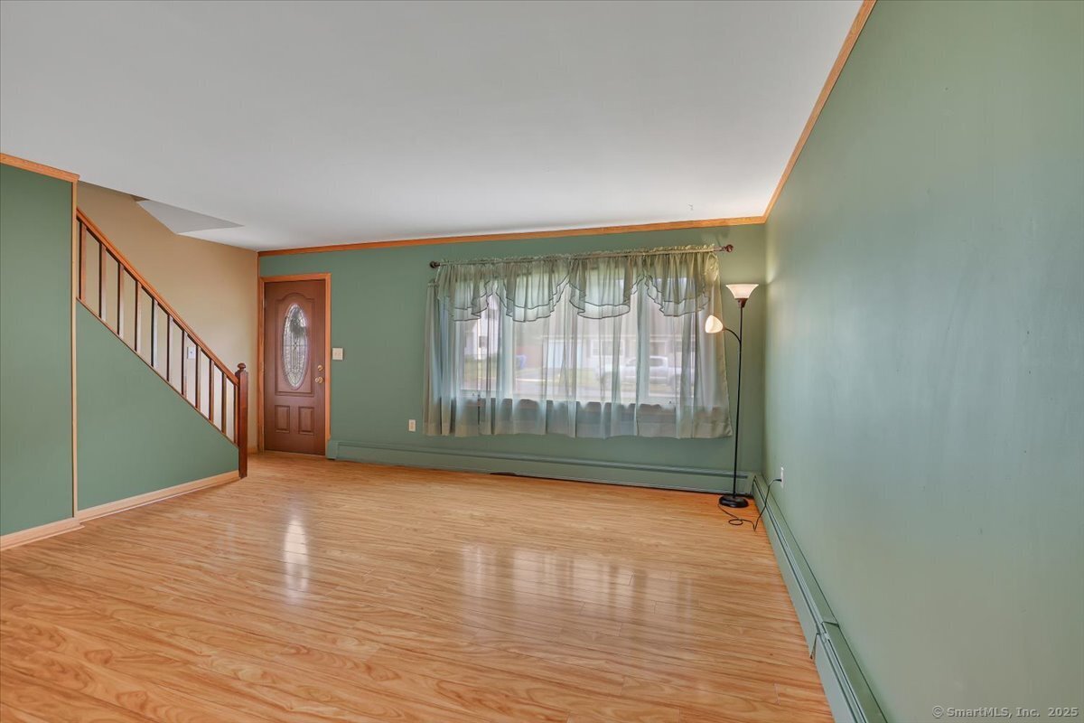 East Hartford, Connecticut 06118, United States, 4 Bedrooms Bedrooms, ,1 BathroomBathrooms,Residential,Active,166235