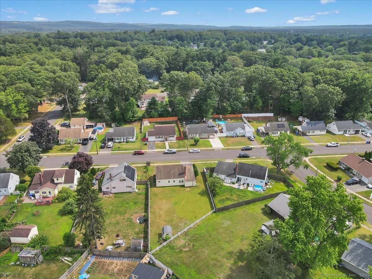 East Hartford, Connecticut 06118, United States, 4 Bedrooms Bedrooms, ,1 BathroomBathrooms,Residential,Active,166235