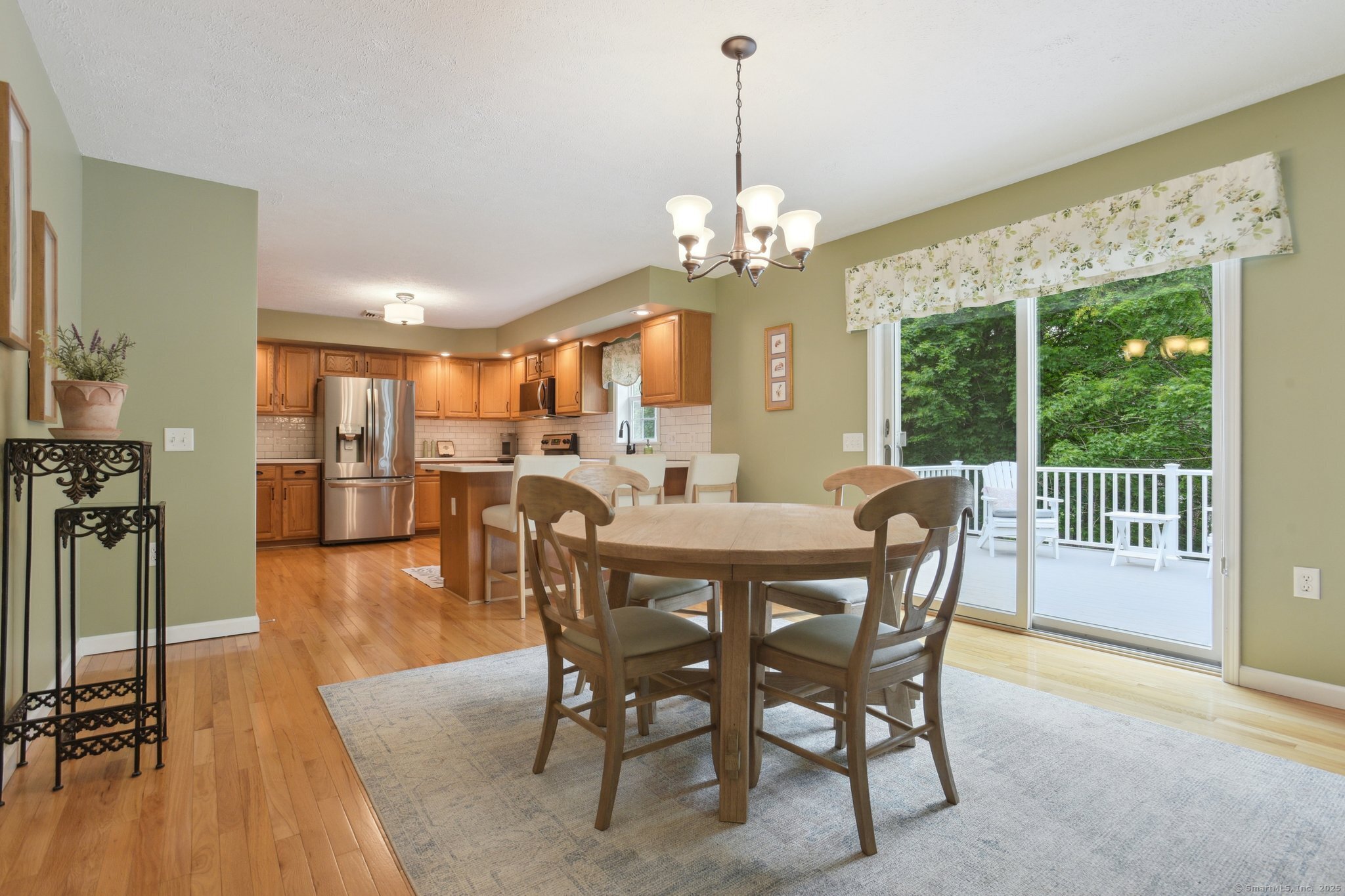 8 Holly Bush Lane