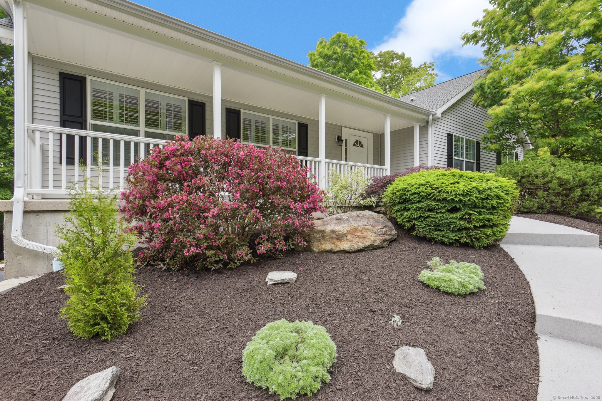 8 Holly Bush Lane