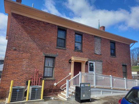 Photo of 1 Barristers Court #2nd Flr, Meriden, CT 06451 (MLS # 24165800)