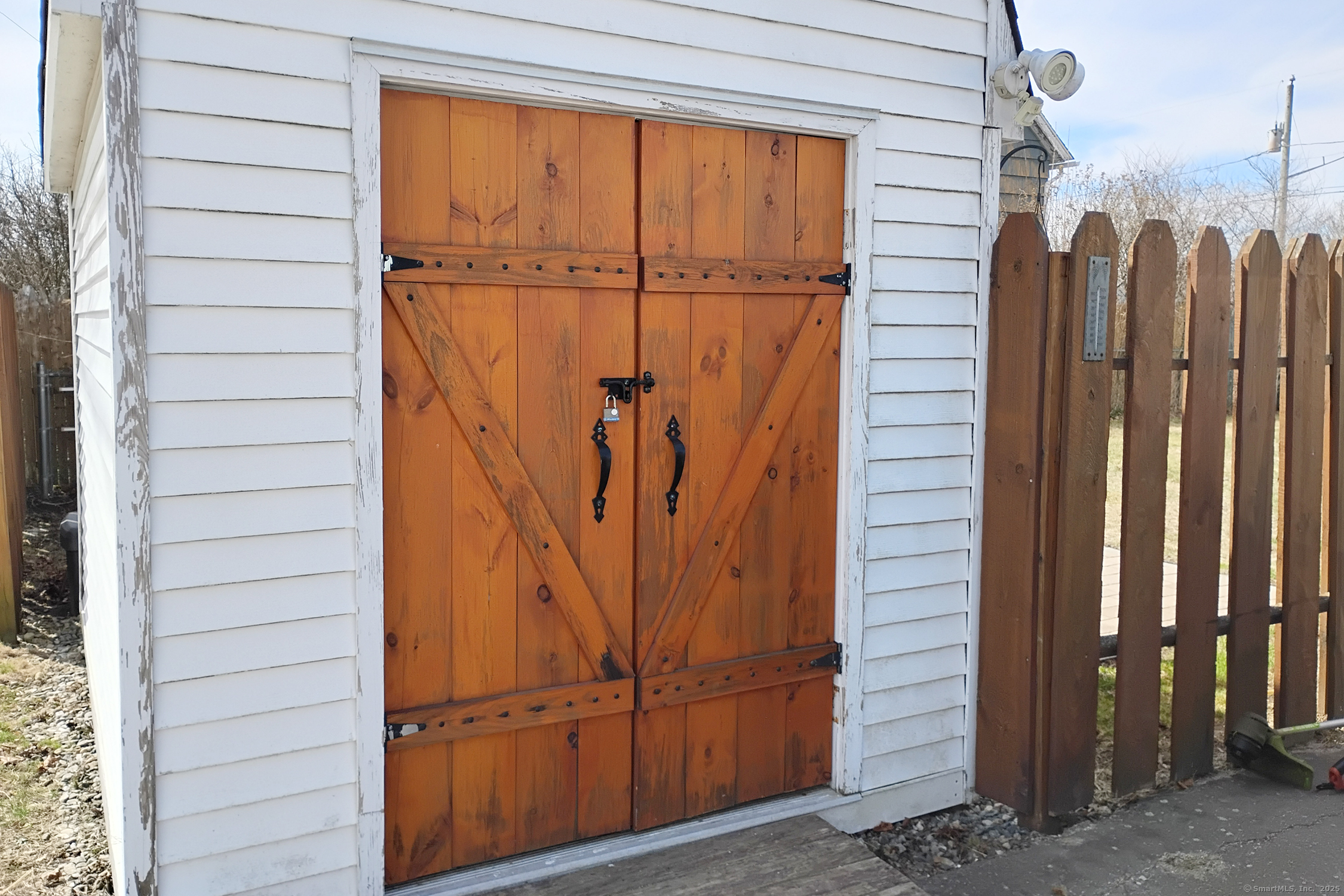 Plainfield, Connecticut 06374, United States, 6 Bedrooms Bedrooms, ,2 BathroomsBathrooms,Residential,Pending,114866