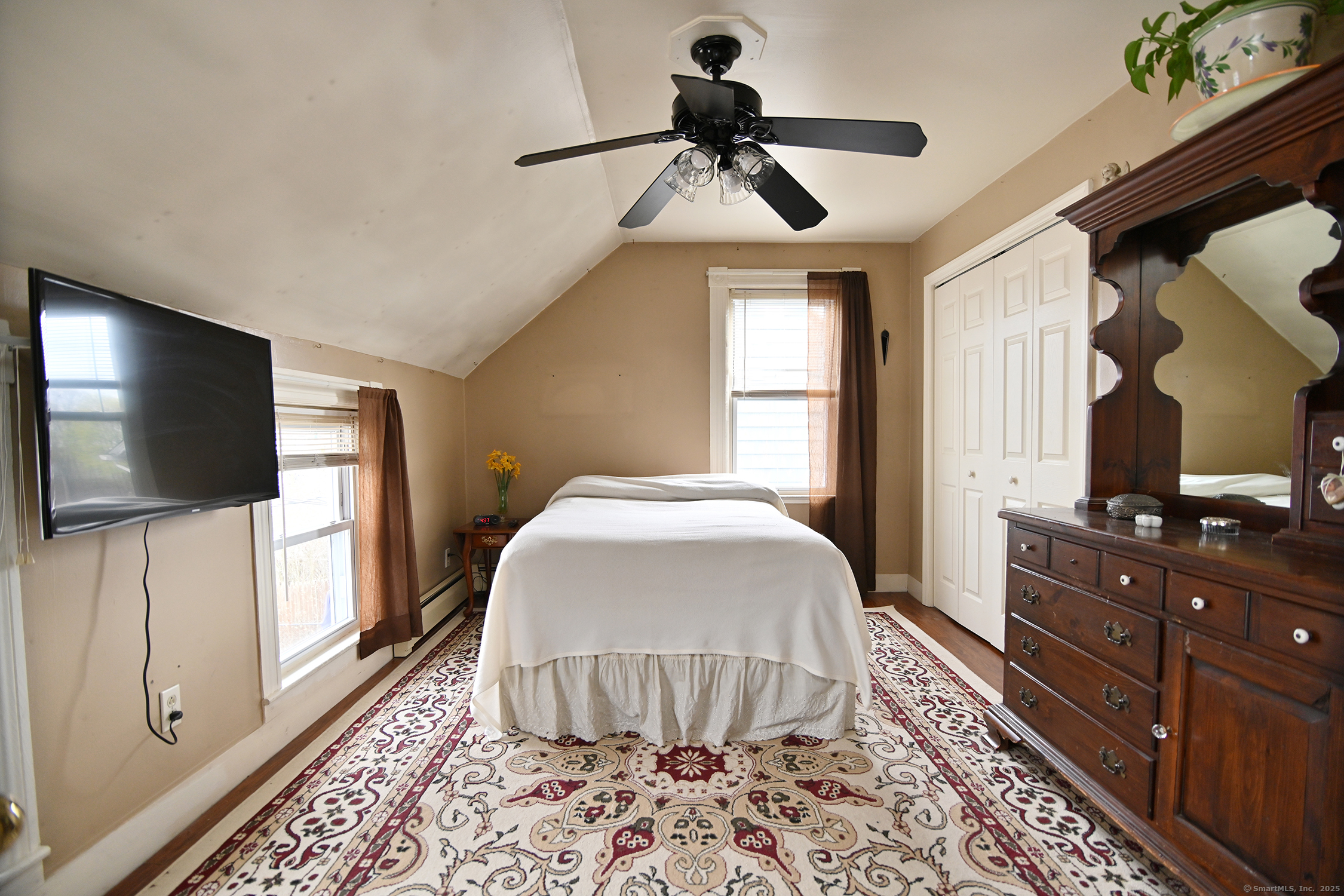 Plainfield, Connecticut 06374, United States, 6 Bedrooms Bedrooms, ,2 BathroomsBathrooms,Residential,Pending,114866