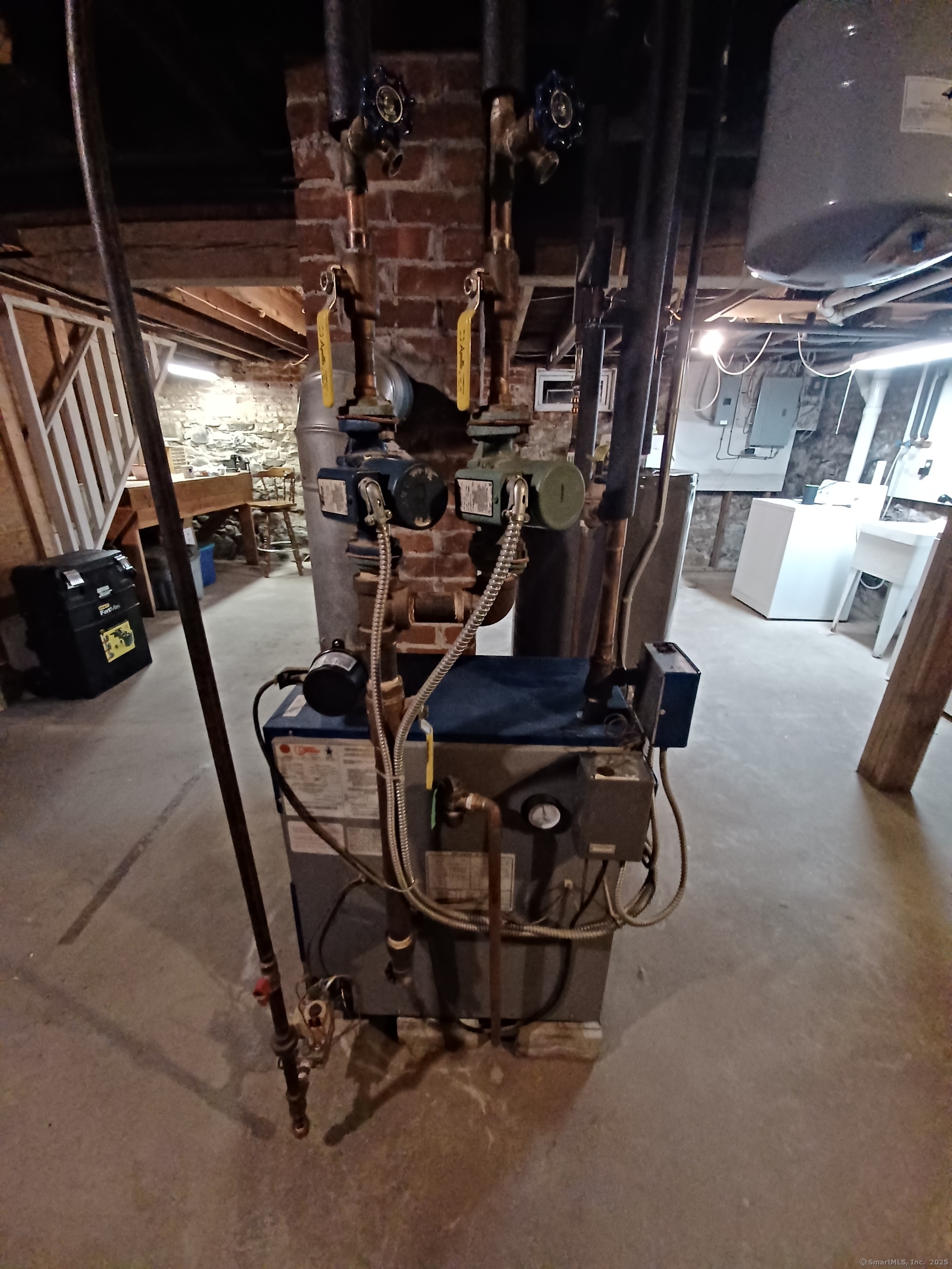 Plainfield, Connecticut 06374, United States, 6 Bedrooms Bedrooms, ,2 BathroomsBathrooms,Residential,Pending,114866