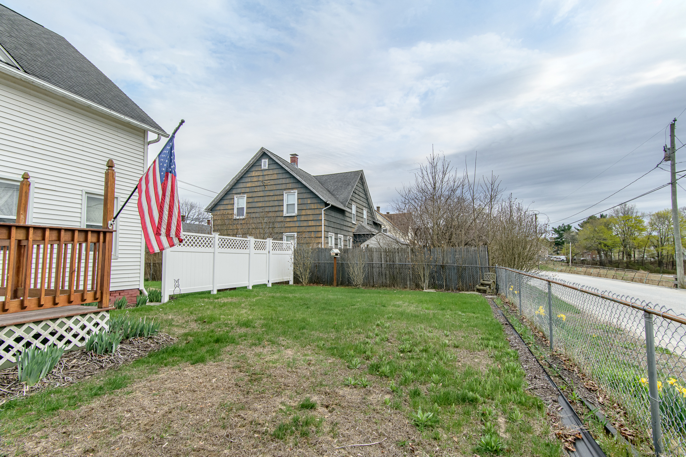 Plainfield, Connecticut 06374, United States, 6 Bedrooms Bedrooms, ,2 BathroomsBathrooms,Residential,Pending,114866