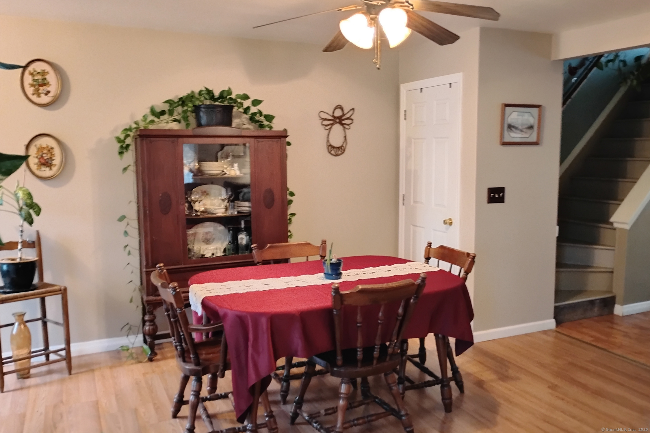 Plainfield, Connecticut 06374, United States, 6 Bedrooms Bedrooms, ,2 BathroomsBathrooms,Residential,Pending,114866