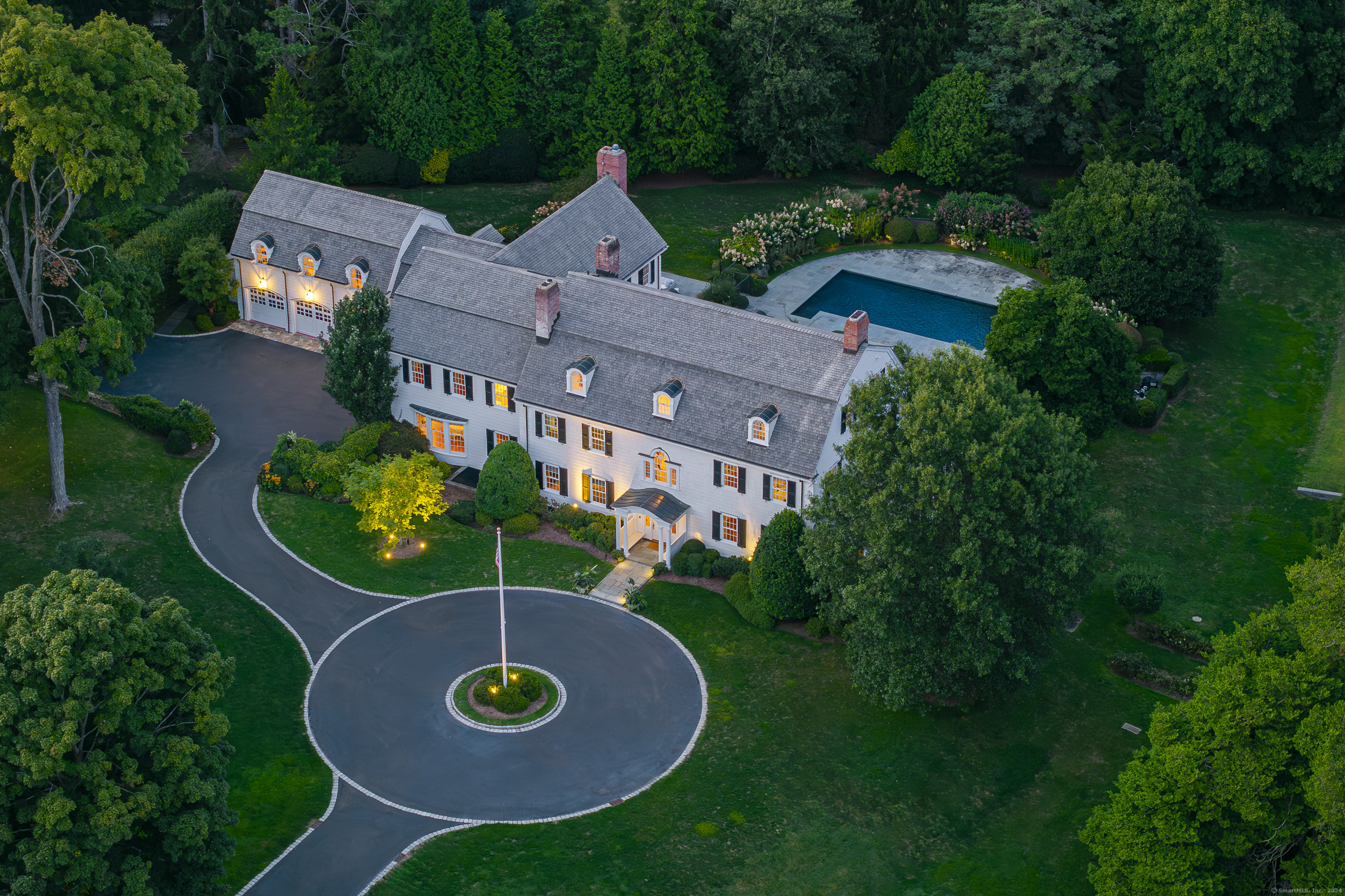 Property for Sale at 81 Canoe Hill Road, New Canaan, Connecticut - Bedrooms: 6 
Bathrooms: 7.5 
Rooms: 16  - $7,400,000