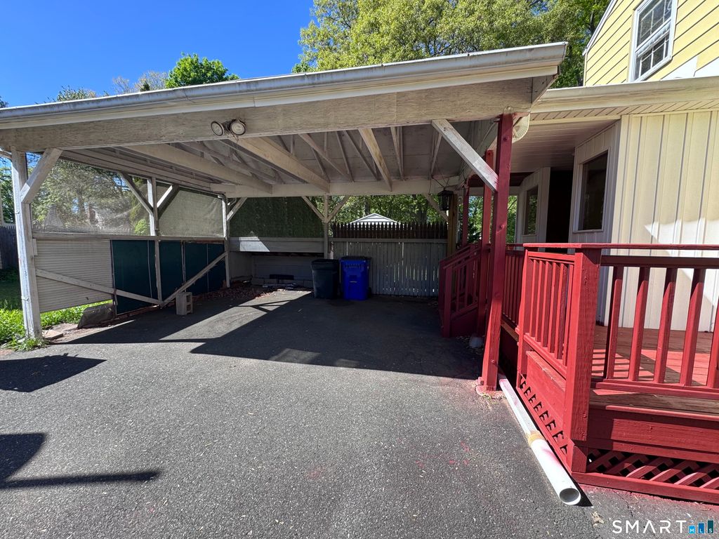 Photo of 33 Thomas Street, Windsor Locks, CT 06096 (MLS # 24175060)