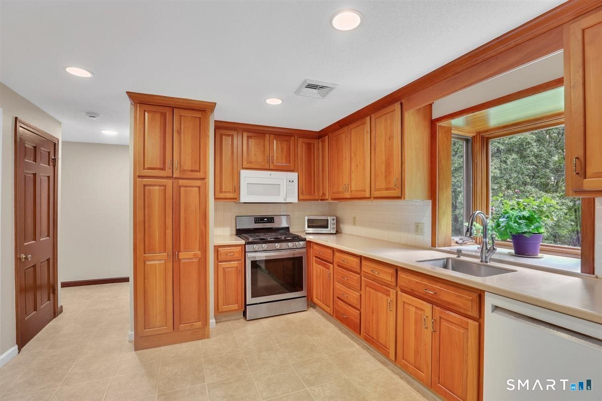 190 Valley View Road