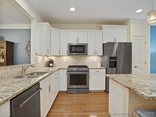 644 Championship Drive #644, Oxford, Connecticut image 7
