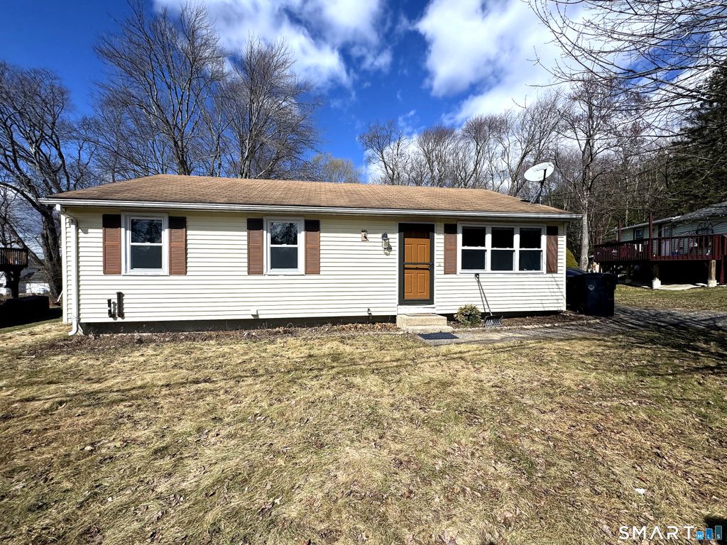 Photo of 6 Evanoski Lane, Plymouth, CT 06782 (MLS # 24157250)
