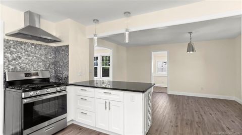 Tiny photo for 207 West Avenue, Darien, CT 06820 (MLS # 24146591)