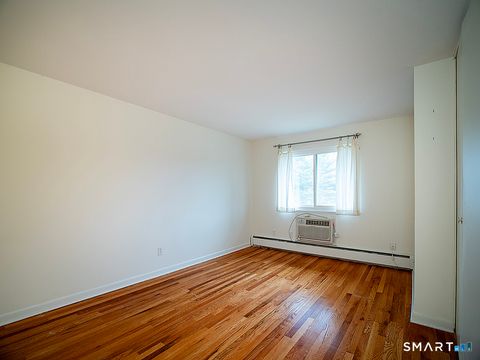Tiny photo for 93 Centerbrook Avenue #93, Hamden, CT 06514 (MLS # 24150106)