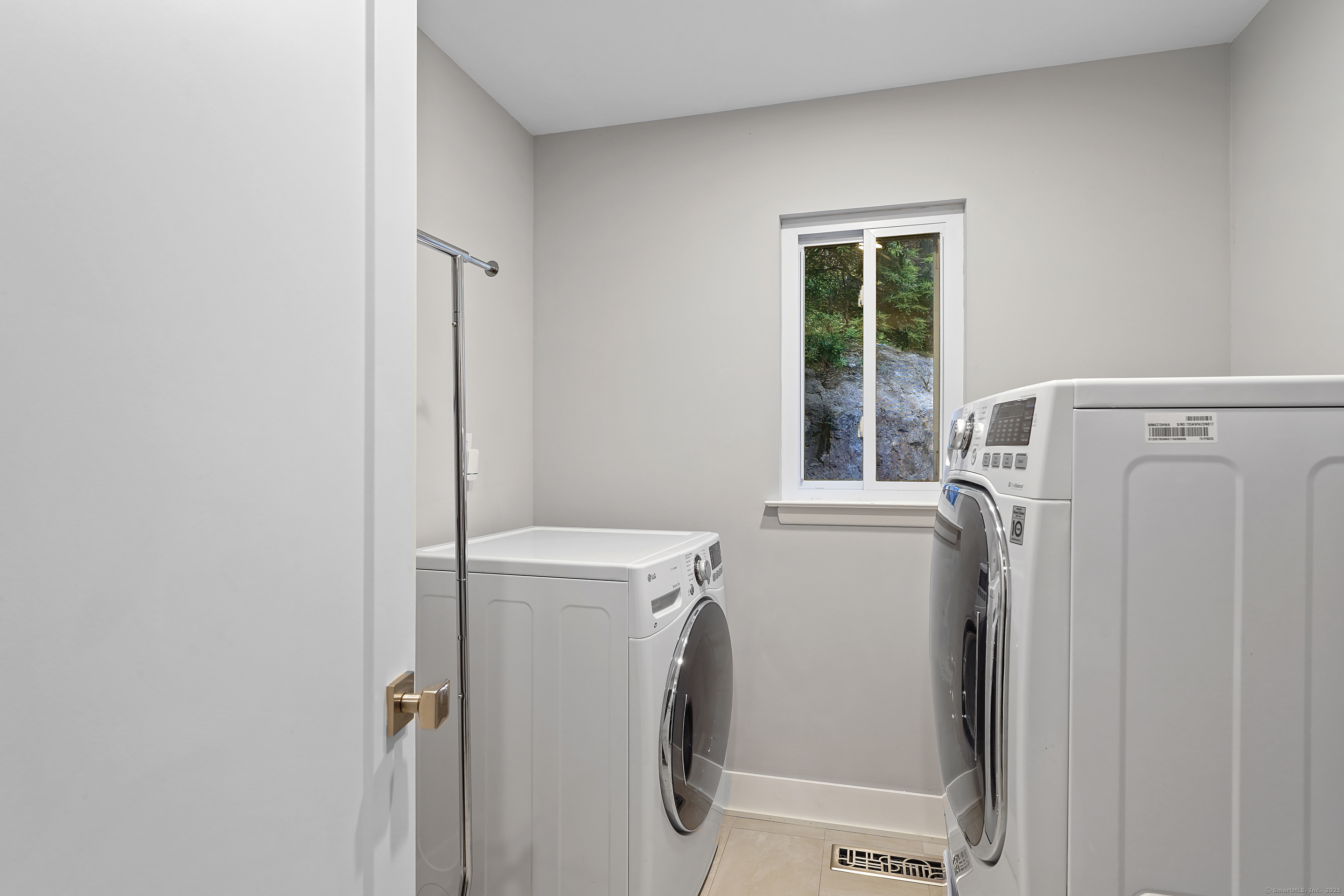 196 West Trail, Stamford, Connecticut image 23