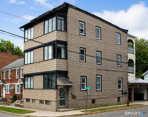 Multifamily For Rent - 34 Saint Johns Street #2<br/> Middletown, CT 06457