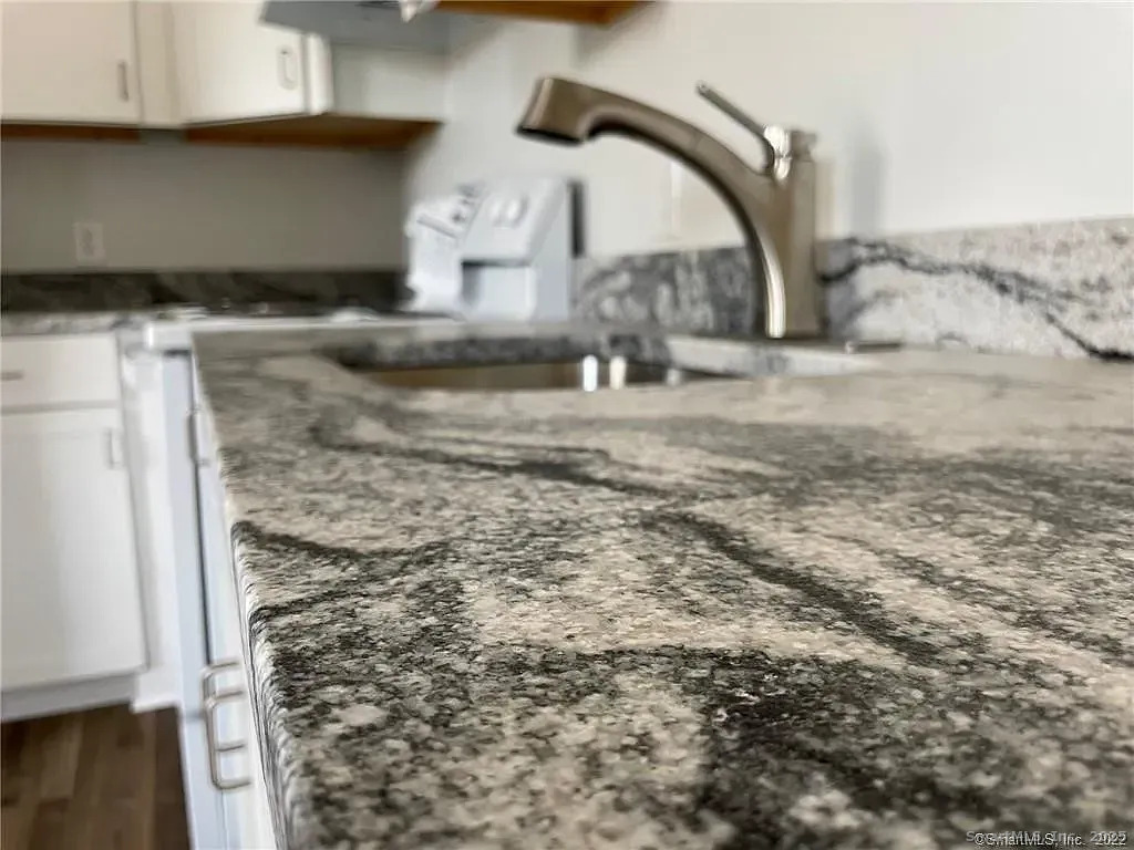 Griswold, Connecticut 06351, United States, 2 Bedrooms Bedrooms, ,1 BathroomBathrooms,Residential,Active,248234