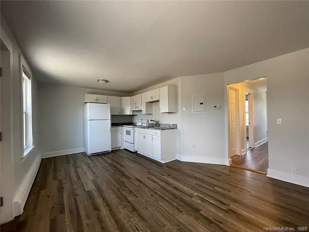 Griswold, Connecticut 06351, United States, 2 Bedrooms Bedrooms, ,1 BathroomBathrooms,Residential,Active,248234