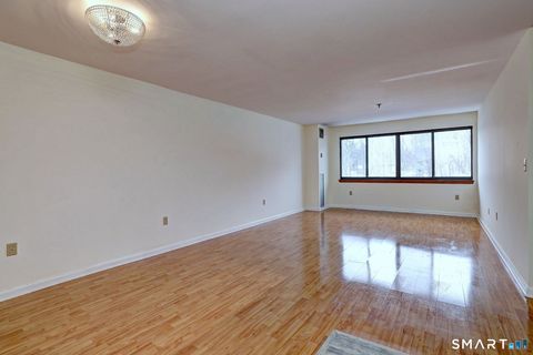 Tiny photo for 70 Putter Drive #211, Wallingford, CT 06492 (MLS # 24155925)