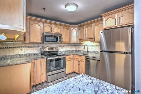 Tiny photo for 70 Putter Drive #211, Wallingford, CT 06492 (MLS # 24155925)