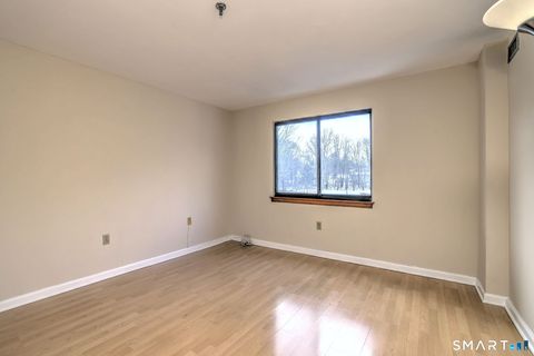 Tiny photo for 70 Putter Drive #211, Wallingford, CT 06492 (MLS # 24155925)