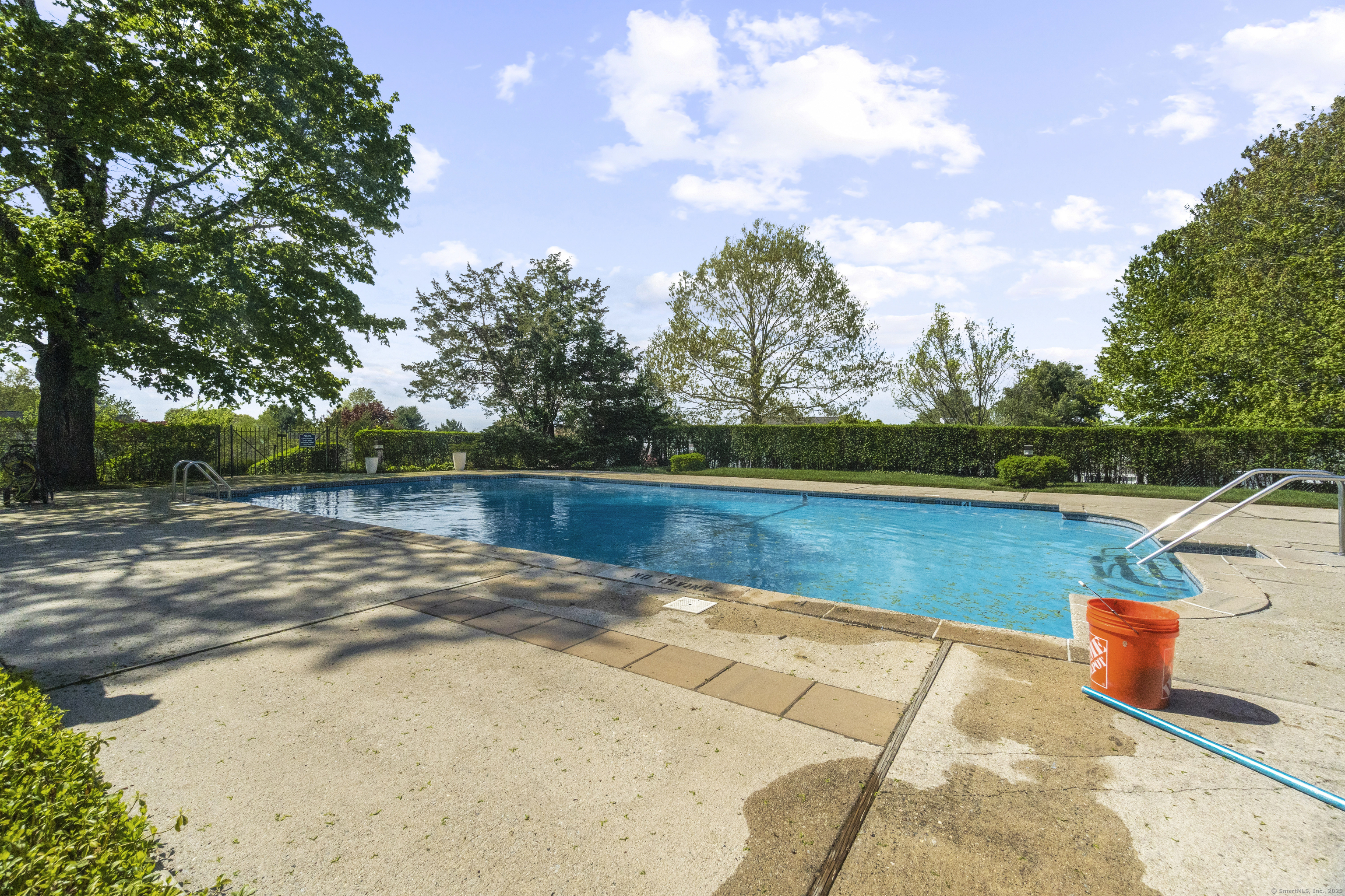 273 Legend Hill Road 273