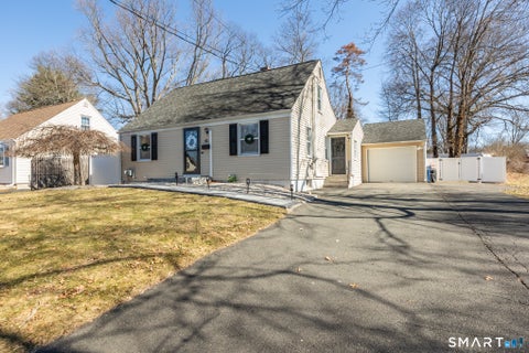 Photo of 46 Florence Street, Newington, CT 06111 (MLS # 24215396)