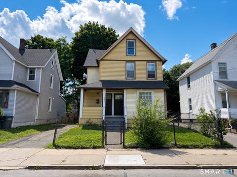 Multifamily For Rent - 451 Hollister Avenue #2<br/> Fairfield County, Bridgeport, CT 06607