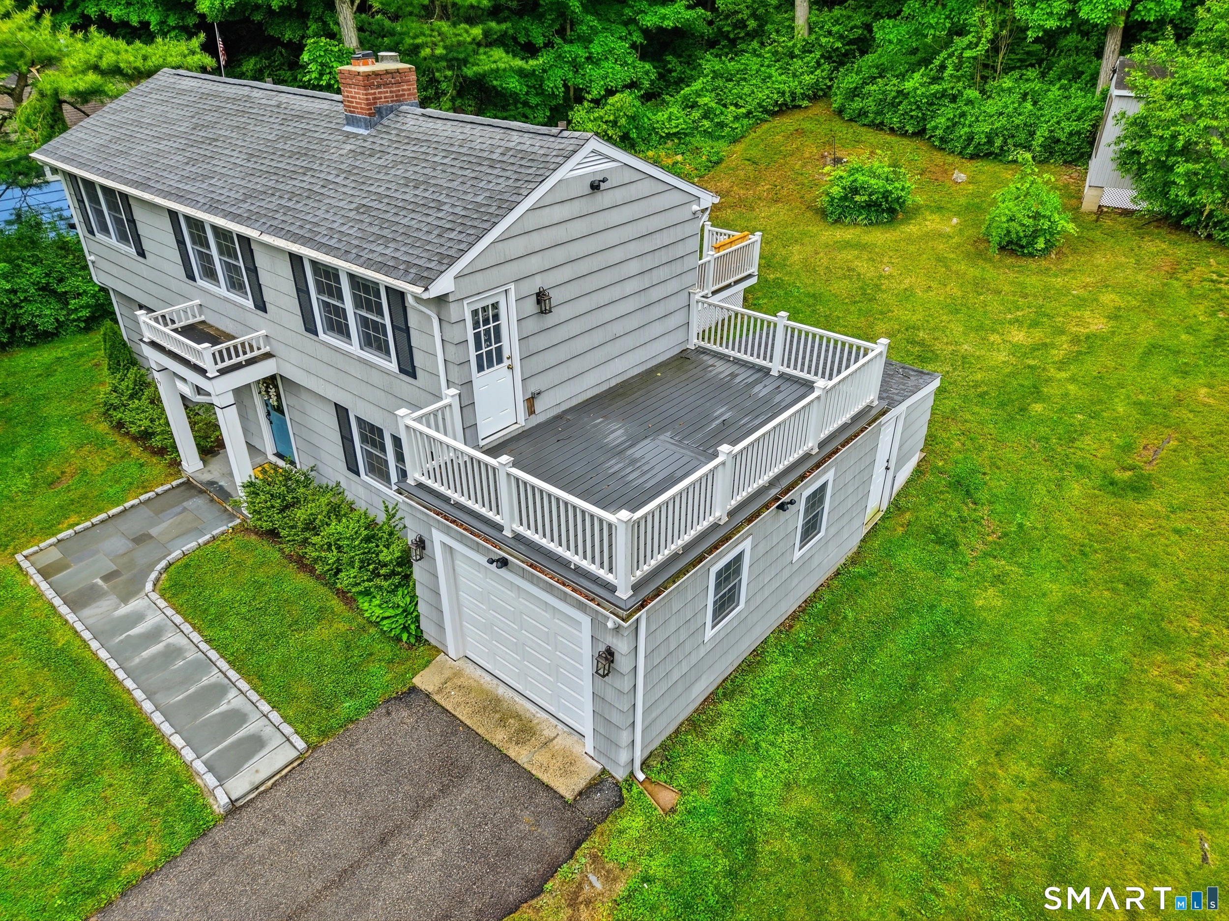 27 Shawnee Road - Photo 4