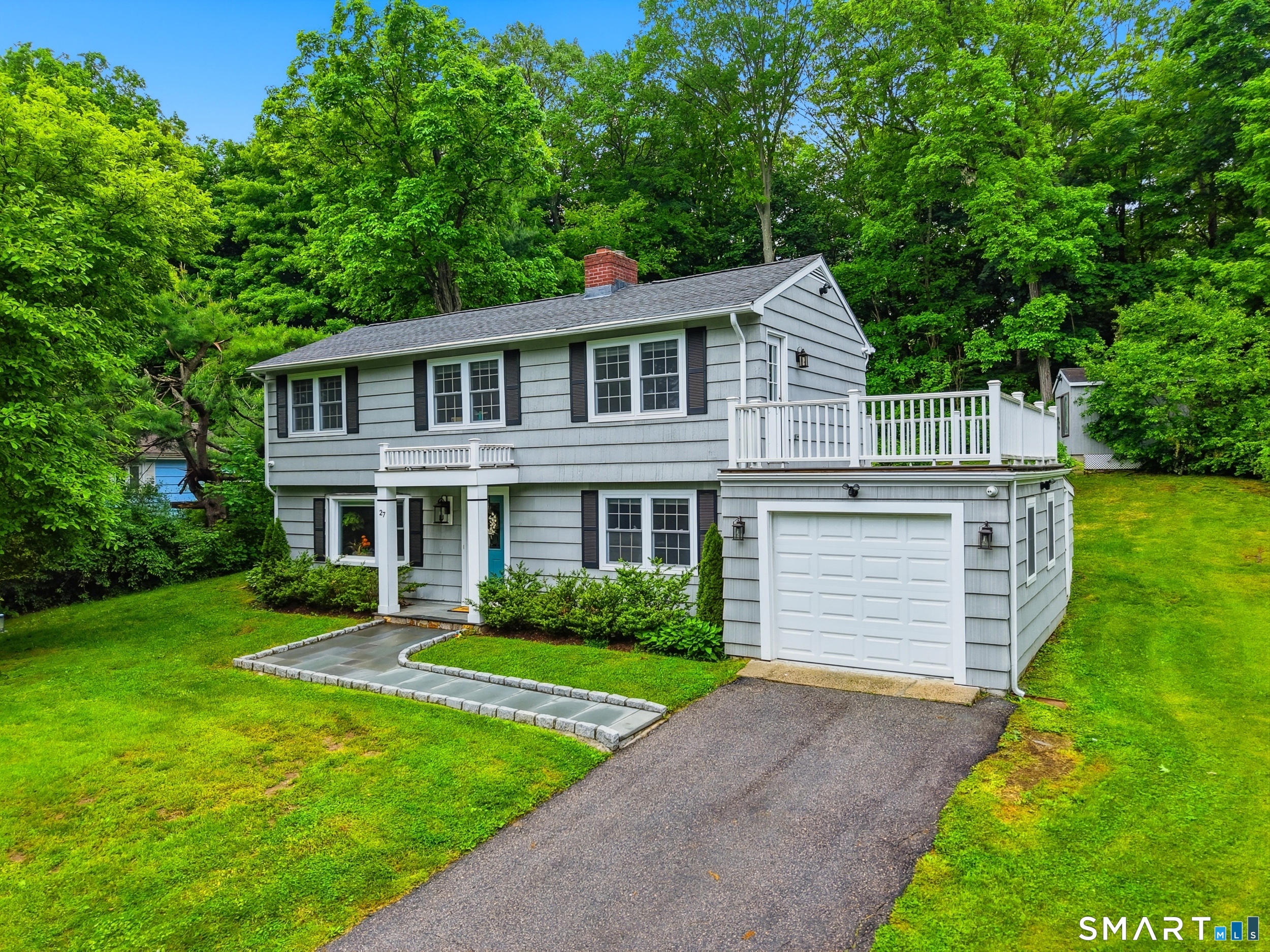 27 Shawnee Road - Photo 3