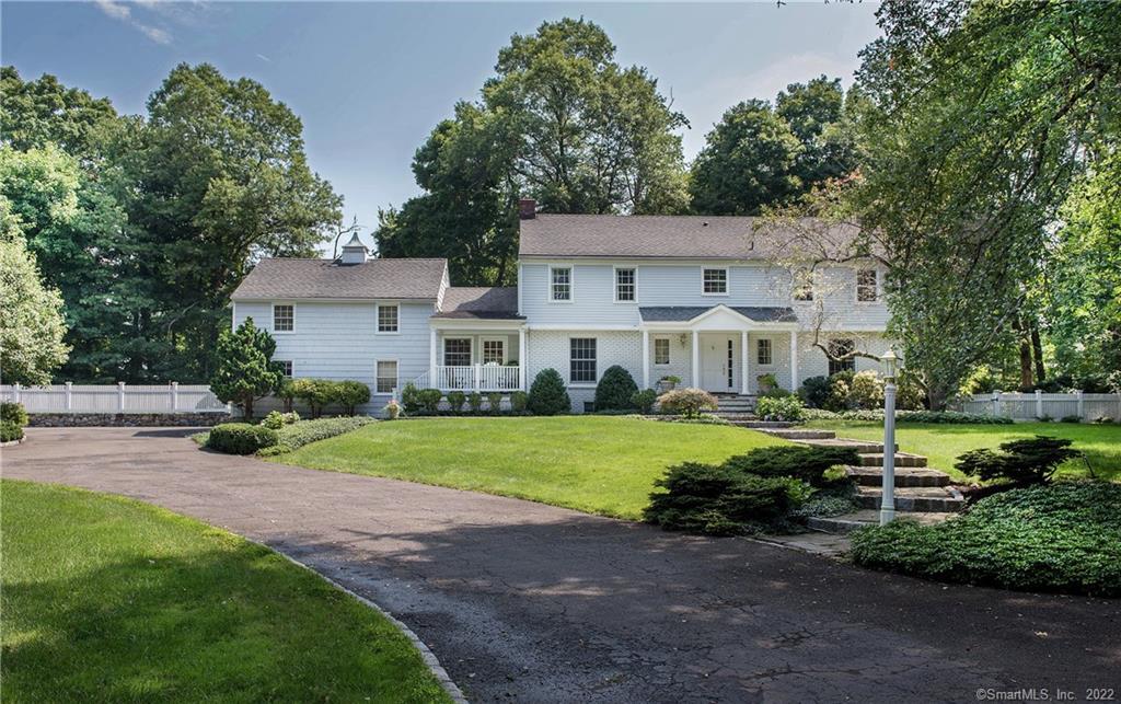 Photo 1 of 683 Ponus Ridge, New Canaan, Connecticut, $1,275,000, Web #: 170110204