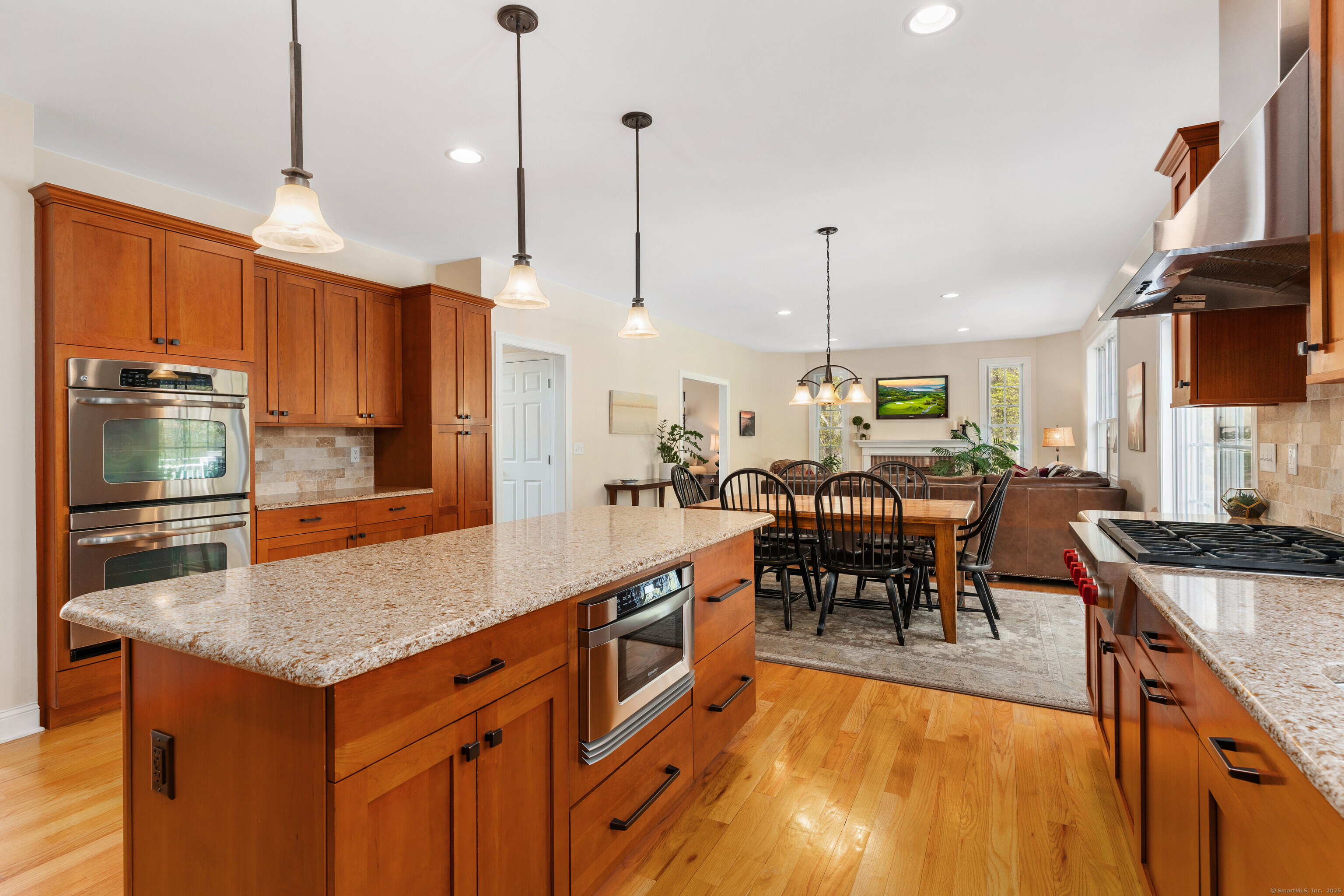 13 Partridge Lane, Branford, Connecticut image 5