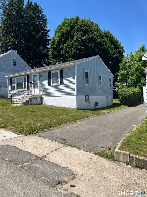 Homes For Sale - 23 Hillview Avenue<br/> Waterbury, CT 06704