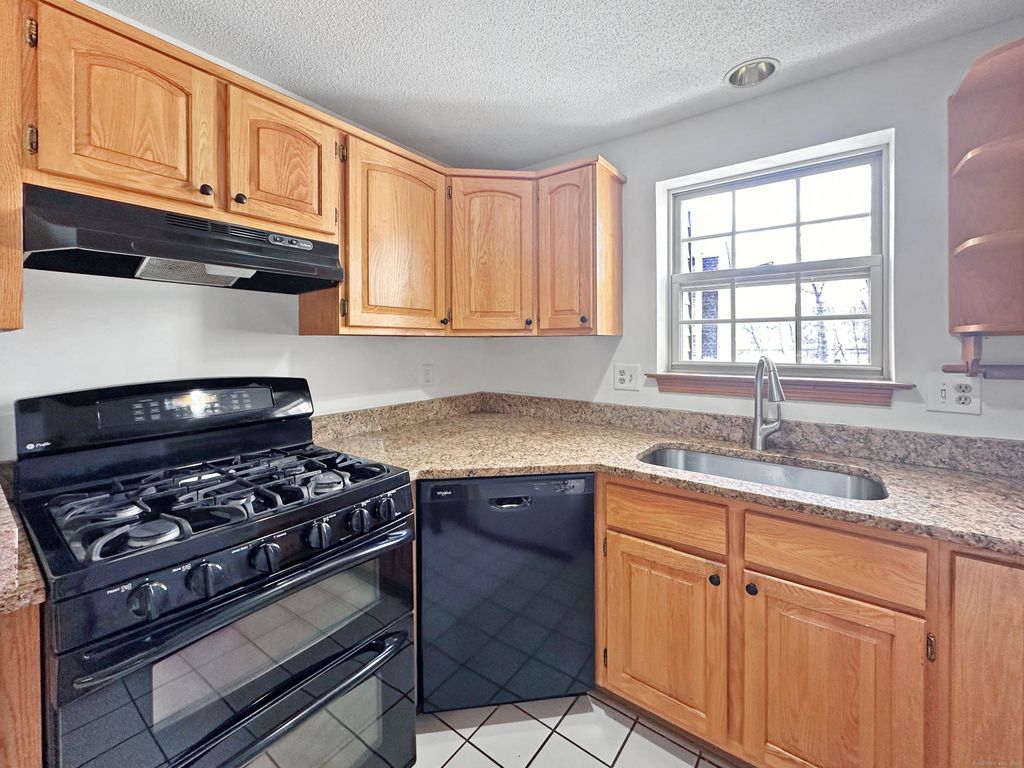 Photo of 76 N Mountain Road #B, New Britain, CT 06052 (MLS # 24139352)