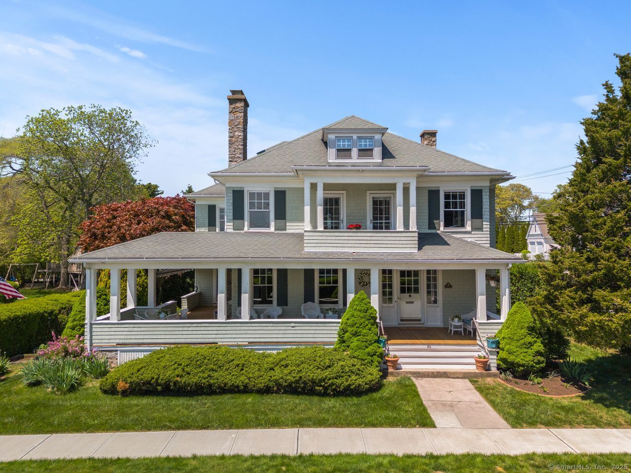 Property for Sale at Tyler Avenue, Groton, Connecticut - Bedrooms: 5 
Bathrooms: 3.5 
Rooms: 10  - $1,395,000