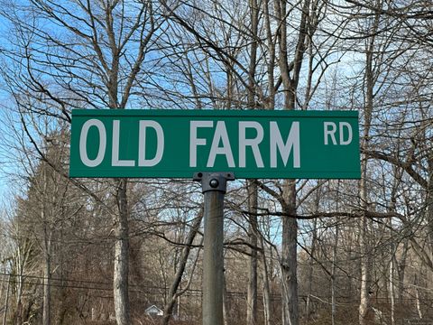 Old Farm Road Weston CT 06883