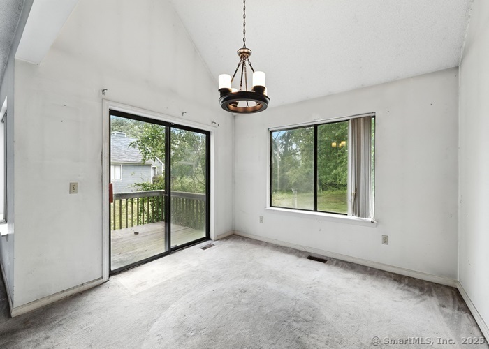 6 Wild Rose Court 6