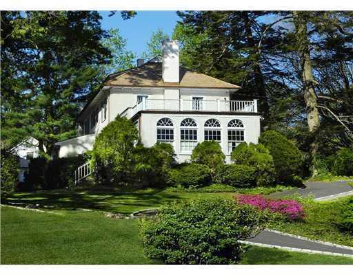 Photo 1 of 345 Shore Road, Greenwich, Connecticut, $2,675,000, Web #: 99111332