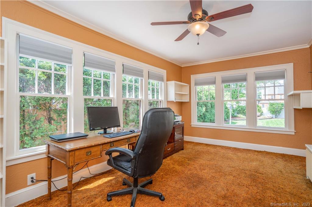 Photo 10 of 40 of 121 Foxcroft Road house
