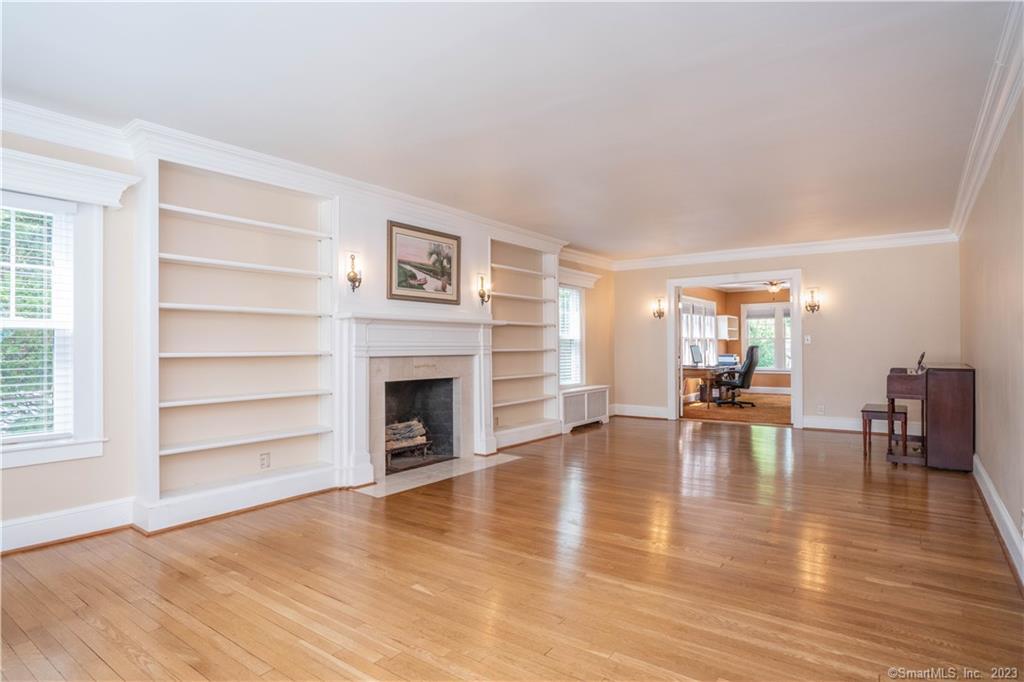 Photo 9 of 40 of 121 Foxcroft Road house