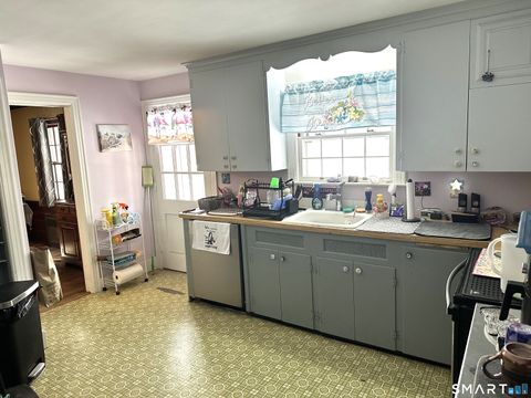 Tiny photo for 28 Glendale Avenue, Berlin, CT 06037 (MLS # 24150936)