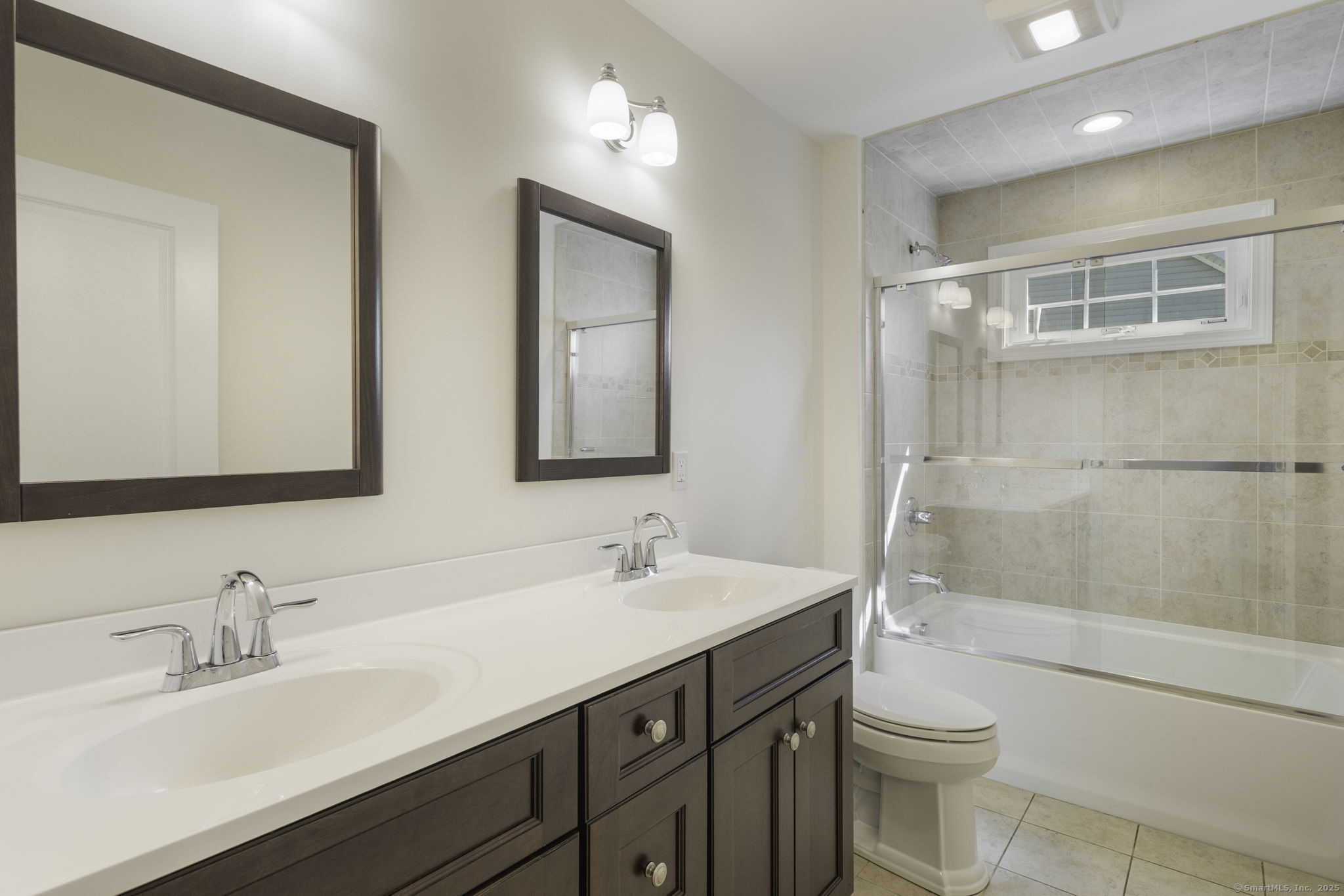 51 Lexington Gardens #51, North Haven, Connecticut image 24