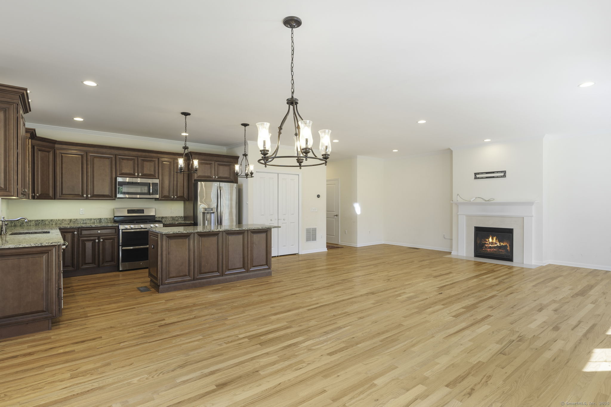 51 Lexington Gardens #51, North Haven, Connecticut image 14